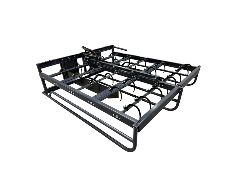 Révolutionnez votre manutention du foin avec le grappin accumulateur de foin pour chargeuse compacte