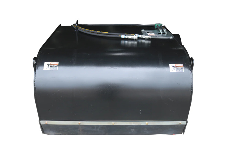 Améliorez votre efficacité dès aujourd'hui avec le mini balai à boîte de ramassage hydraulique pour mini-chargeuse compacte